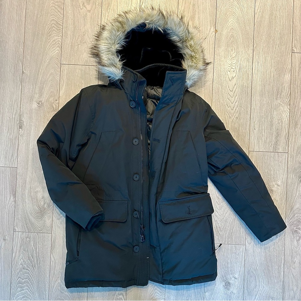 Men’s Abercrombie & Fitch Winter Parker with Faux Fir Hood. Size M